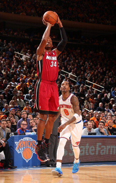 引发外界对 引发外界对